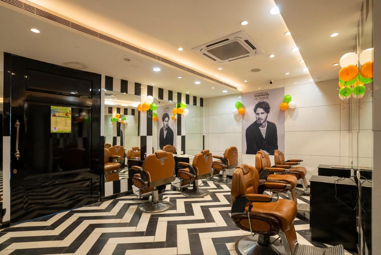 Celebrant Hotel Váránaszi Kültér fotó